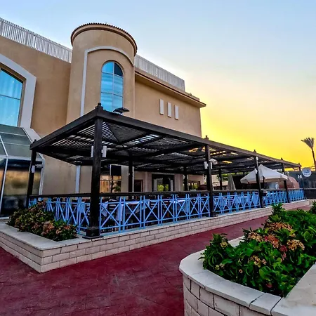 Ivy Cyrene Island Aqua Park Resort (Adults Only)-2